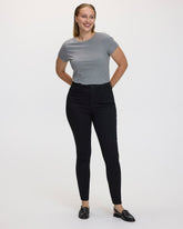 Skinny-Leg High-Rise Jean - The Signature (R) - Curvy Fit