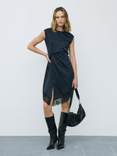 Fitted Cocktail Dress with Knot and Lace Trim