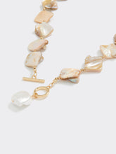 Short Necklace with Shell Beads