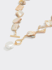 Short Necklace with Shell Beads