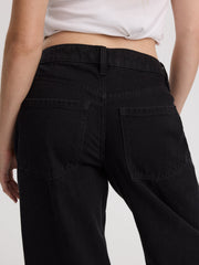 Mid-Rise Baggy Jean