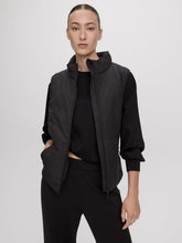 Lightweight Sleeveless Vest - Hyba