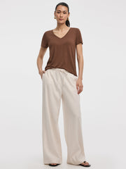 V-Neck Tee - R Essentials