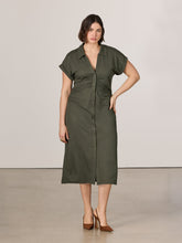 Short-Sleeve Buttoned-Down Bodycon Dress with Shirt Collar