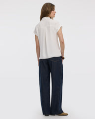 Extended-Sleeve V-Neck Flowy Blouse - R Essentials