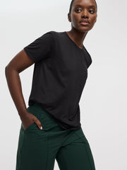 Crew-Neck T-Shirt- DRY-LUX (R) Hyba Essentials