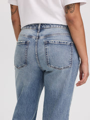 Flare-Leg Mid-Rise Jean - Curvy Fit