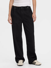 Mid-Rise Baggy Jean