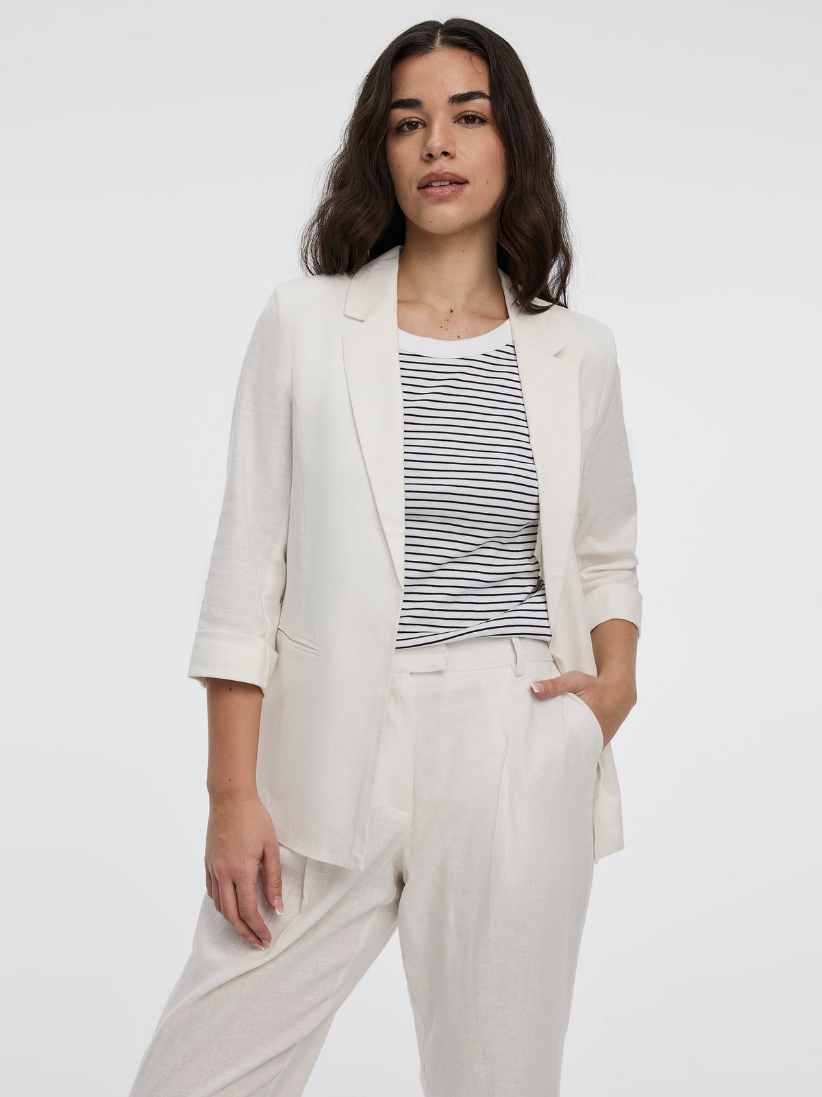 Open Linen Blazer with 3/4 Sleeves