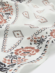 Diamond-Shaped Scarf with Print