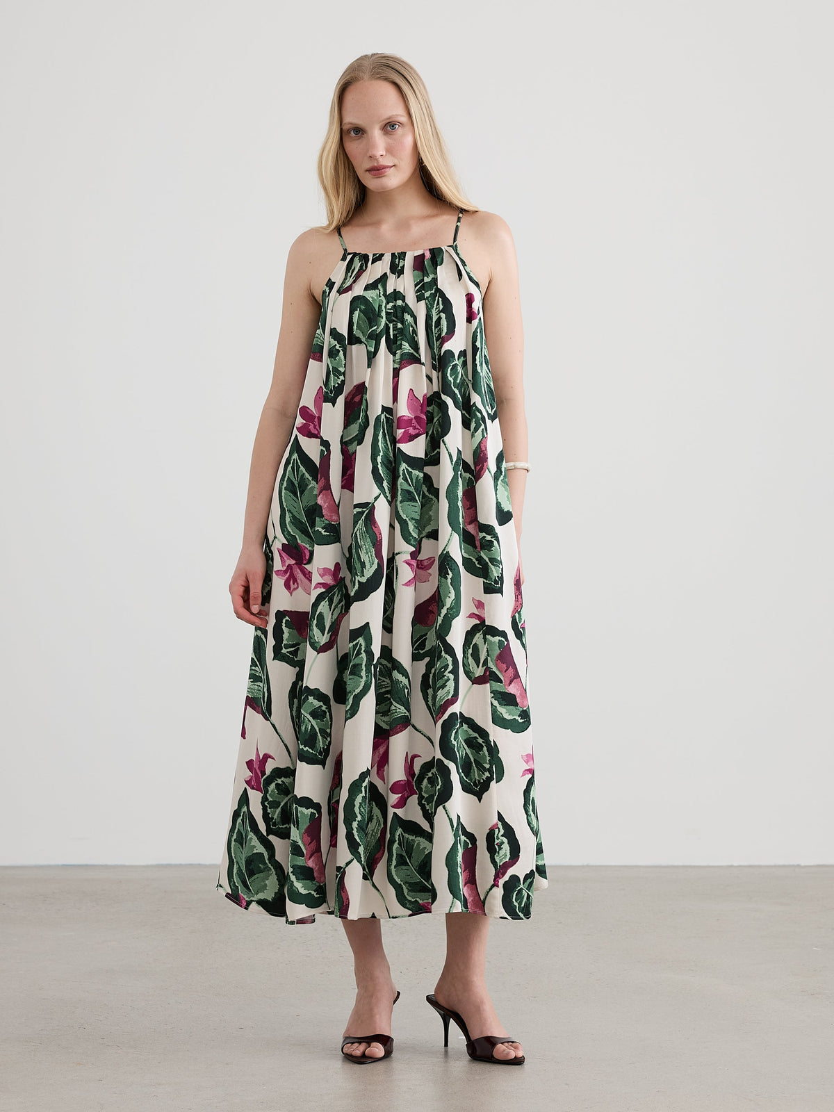 Sleeveless Square-Neck Maxi Dress