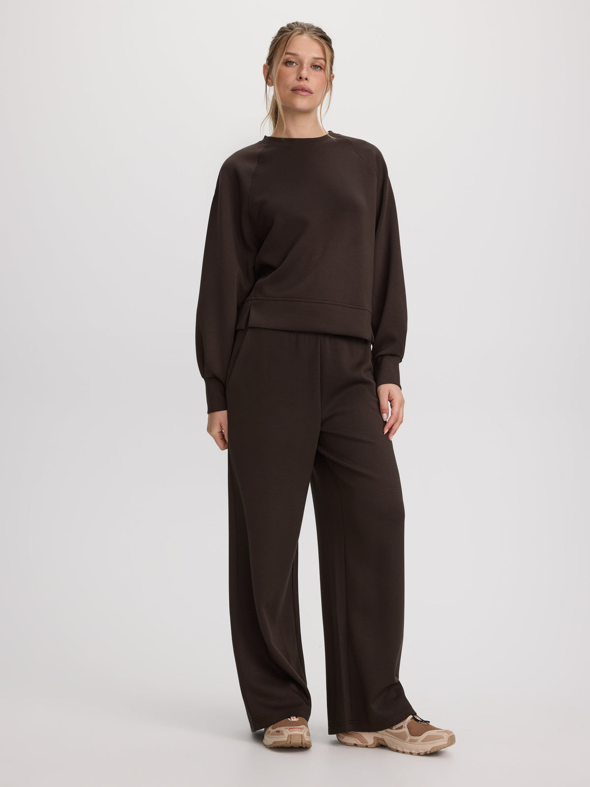 Wide-Leg Pull-On Pant - HYLUX Hyba