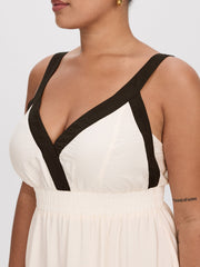 Sleeveless Sweetheart Midi Dress