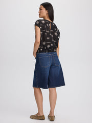 Extended-Sleeve Crew-Neck Blouse with Elasticated Hem