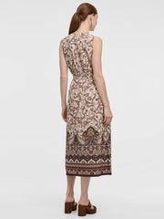 Sleeveless Crew-Neck Maxi Dress
