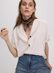 Diamond-Shaped Scarf with Border